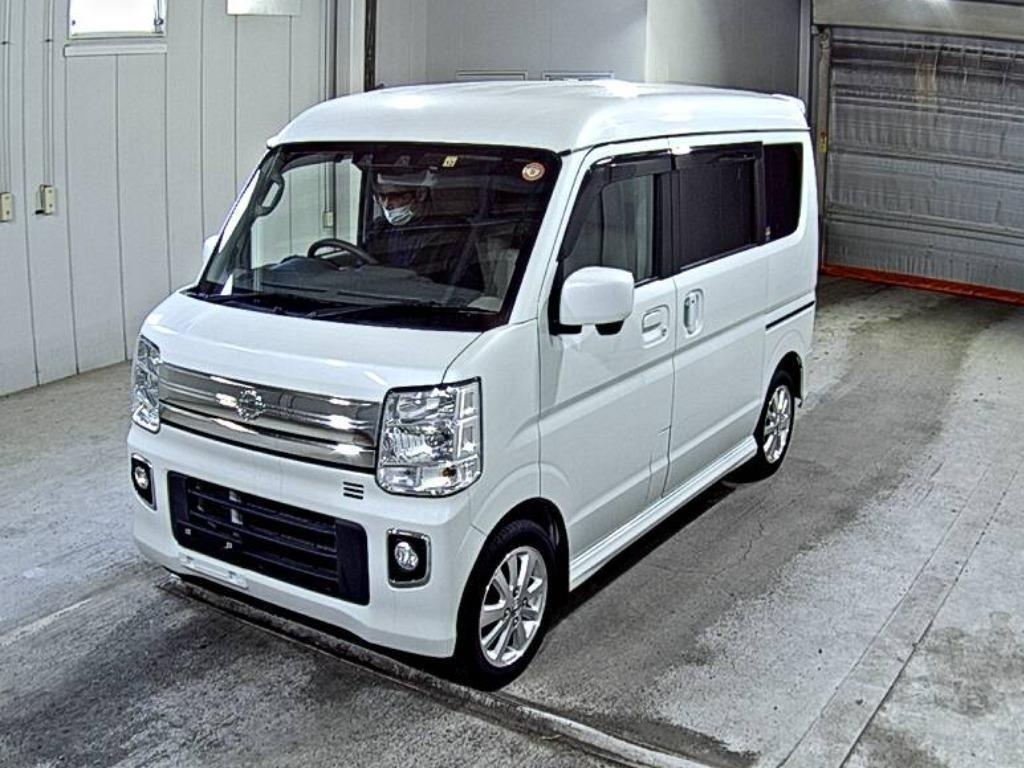 NISSAN NV100 CLIPPER