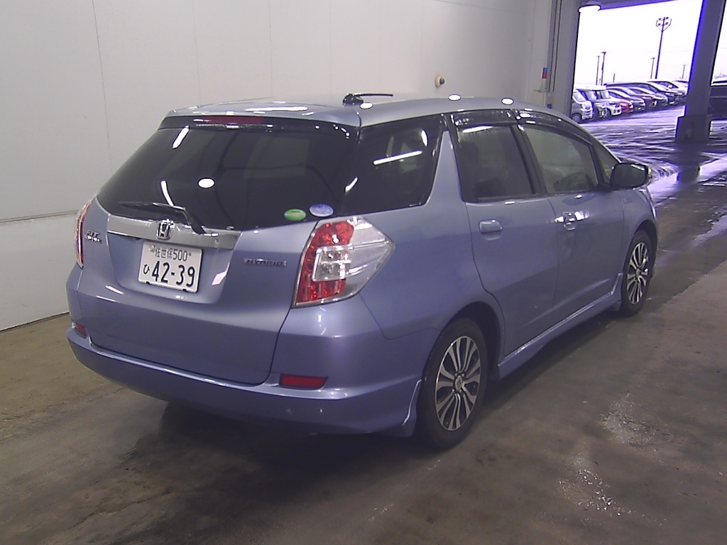 HONDA FIT SHUTTLE