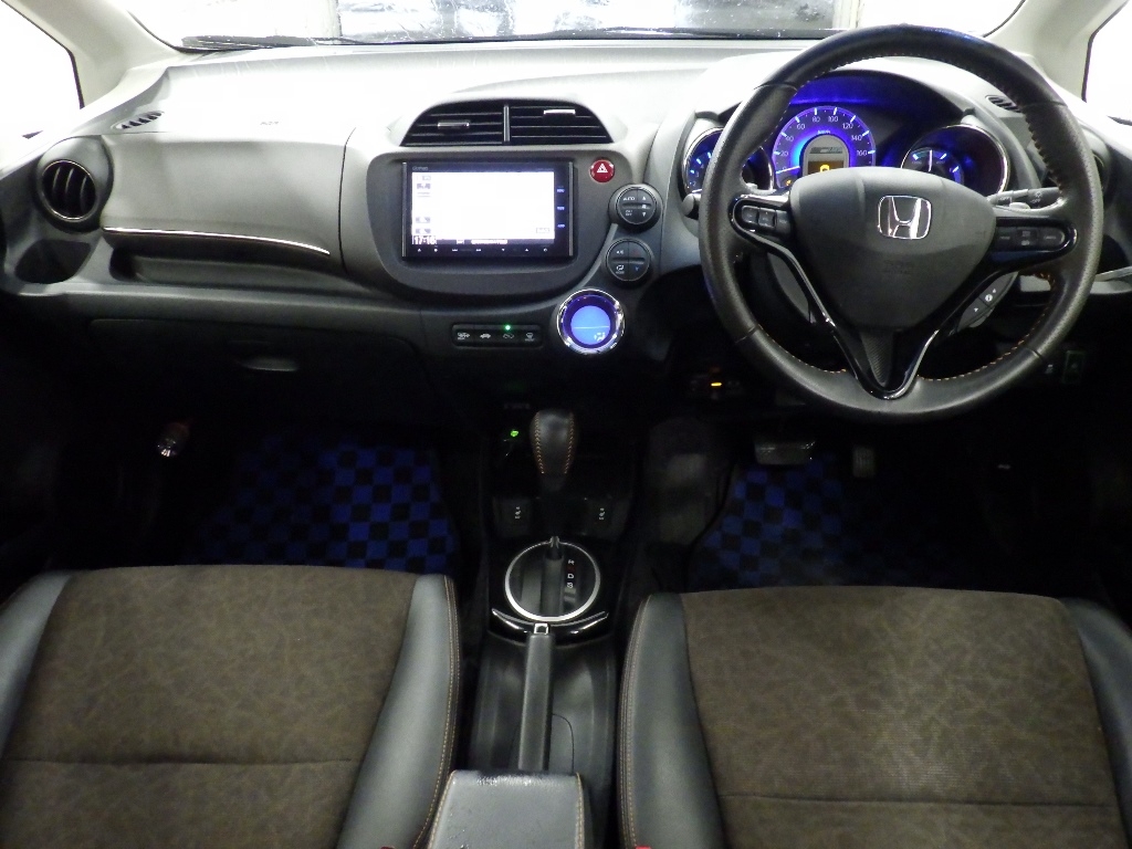 HONDA FIT SHUTTLE