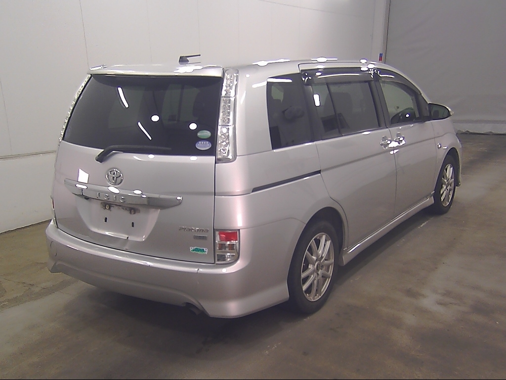 TOYOTA ISIS