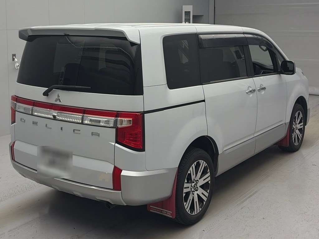 MITSUBISHI DELICA D:5