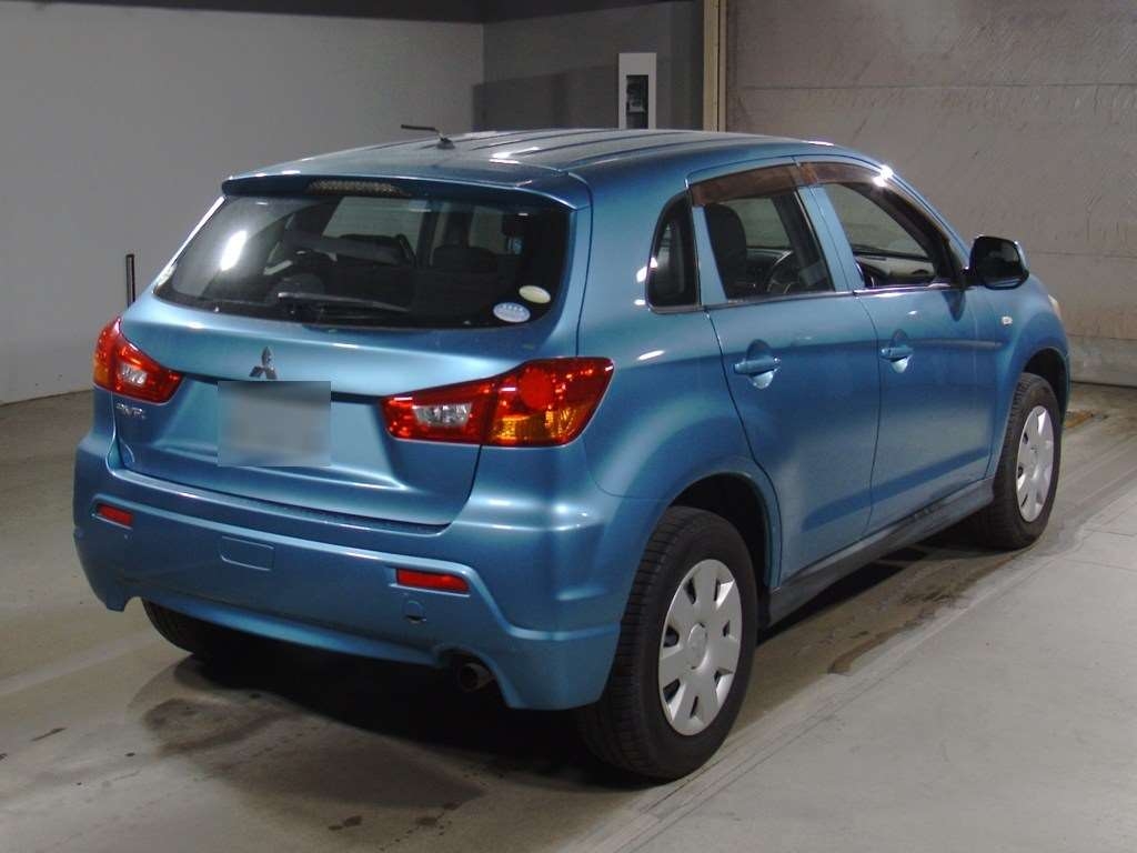 MITSUBISHI RVR