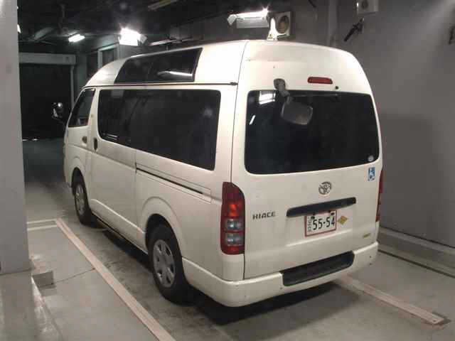 TOYOTA REGIUS ACE