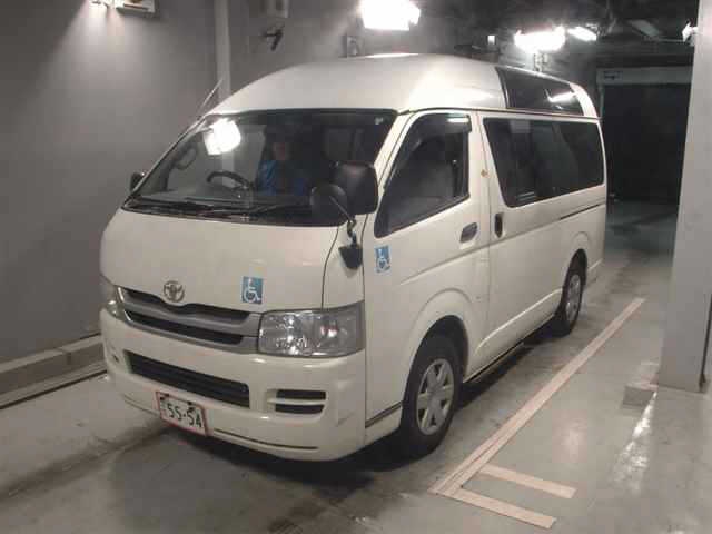 TOYOTA REGIUS ACE