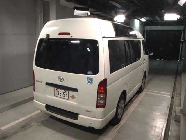 TOYOTA REGIUS ACE