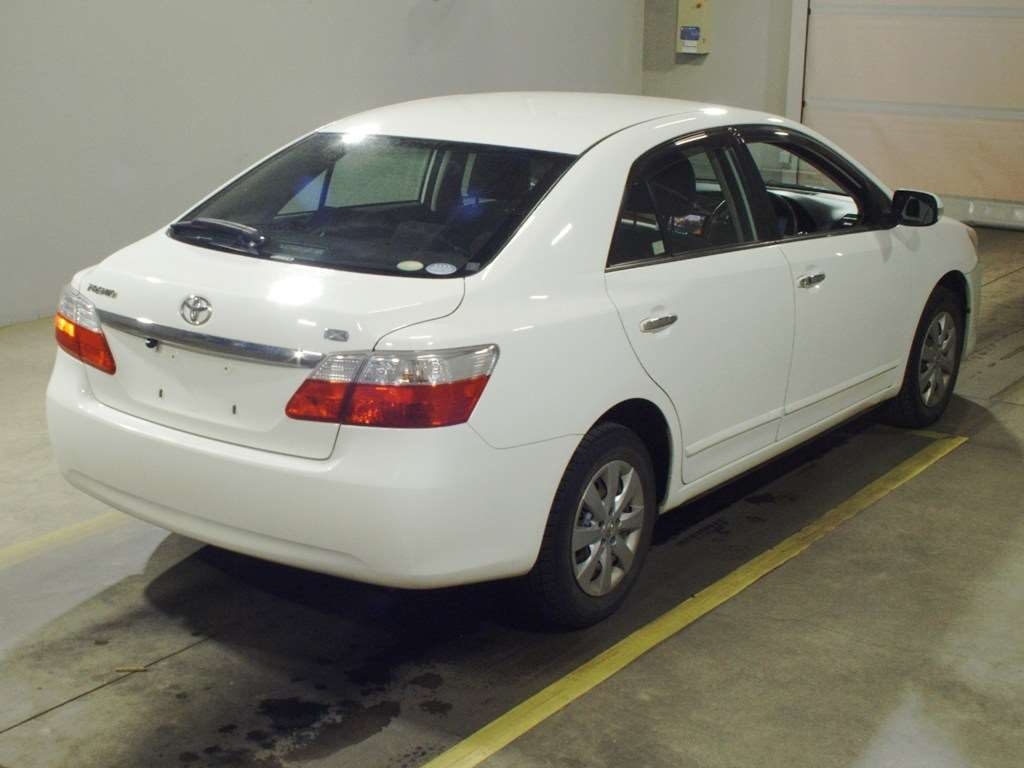 TOYOTA PREMIO