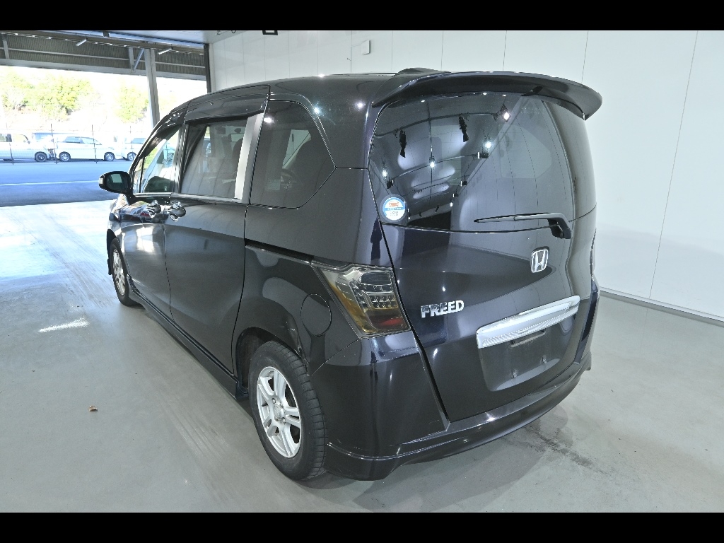 HONDA FREED