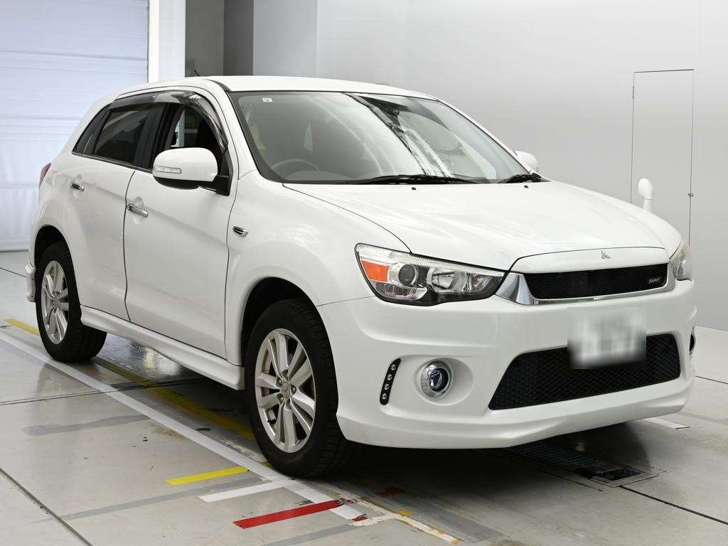 MITSUBISHI RVR