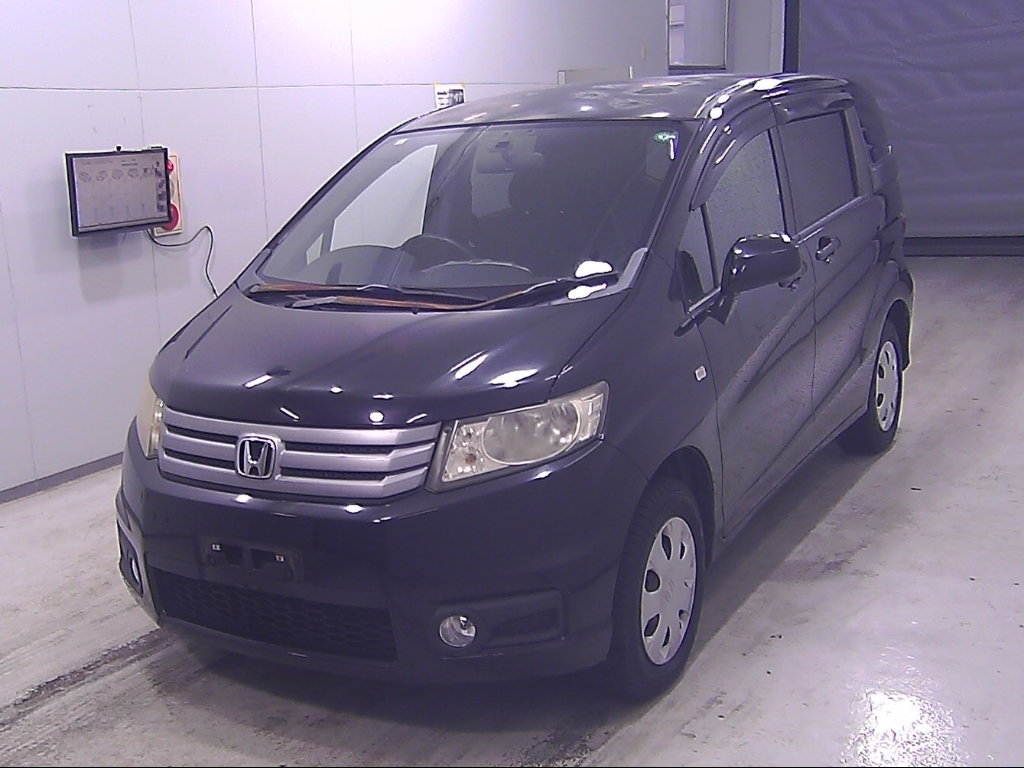 HONDA FREED SPIKE