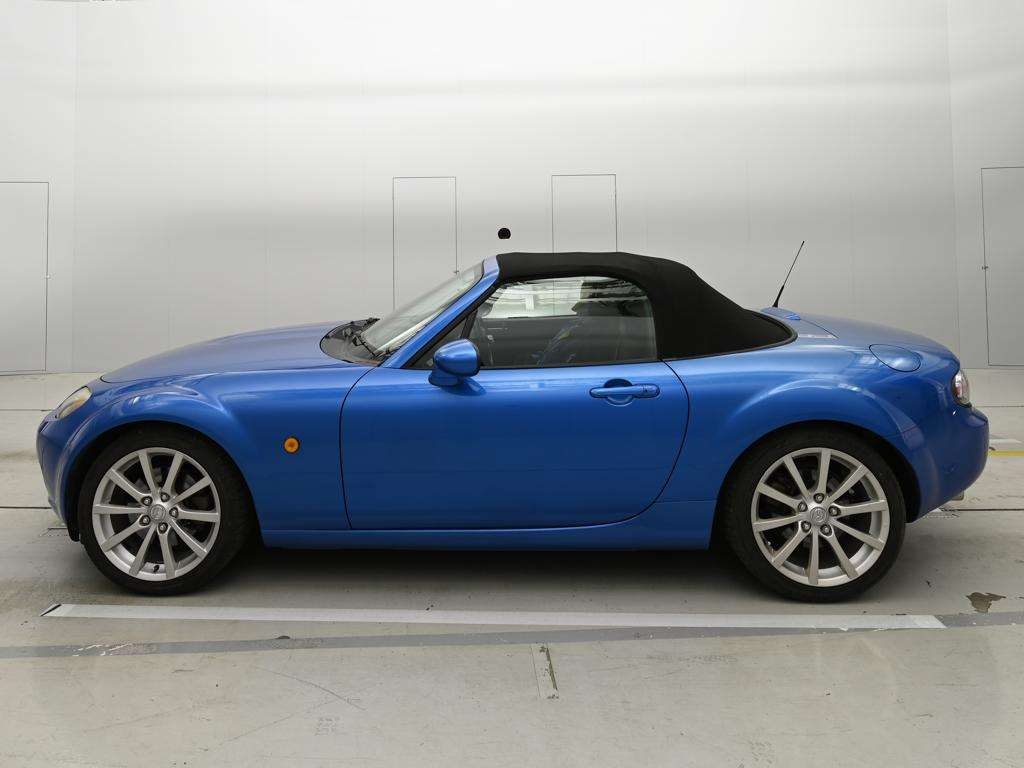 MAZDA ROADSTER