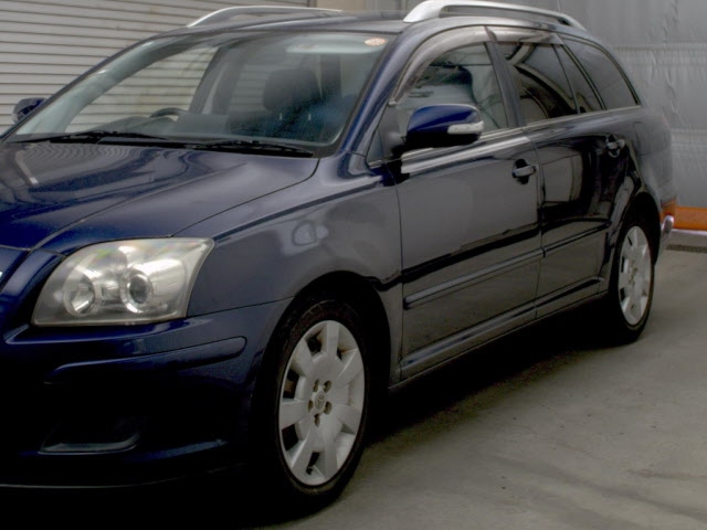 TOYOTA AVENSIS