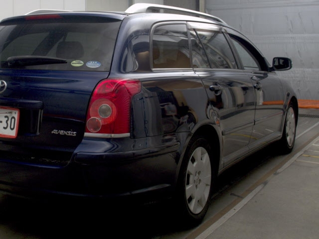 TOYOTA AVENSIS