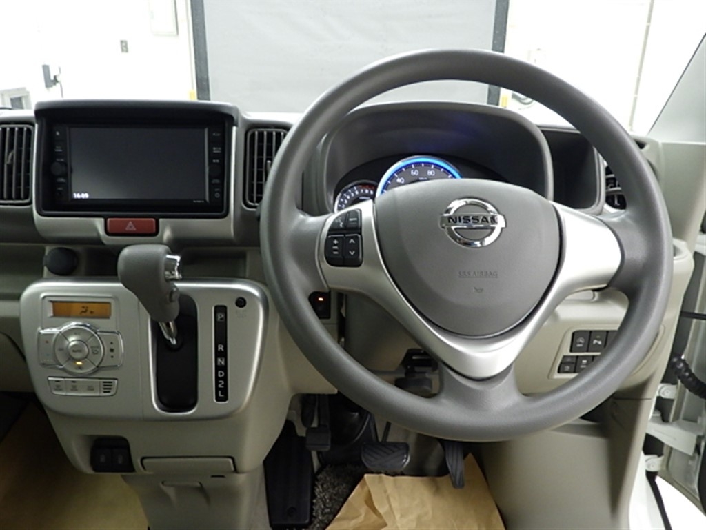 NISSAN NV100 CLIPPER