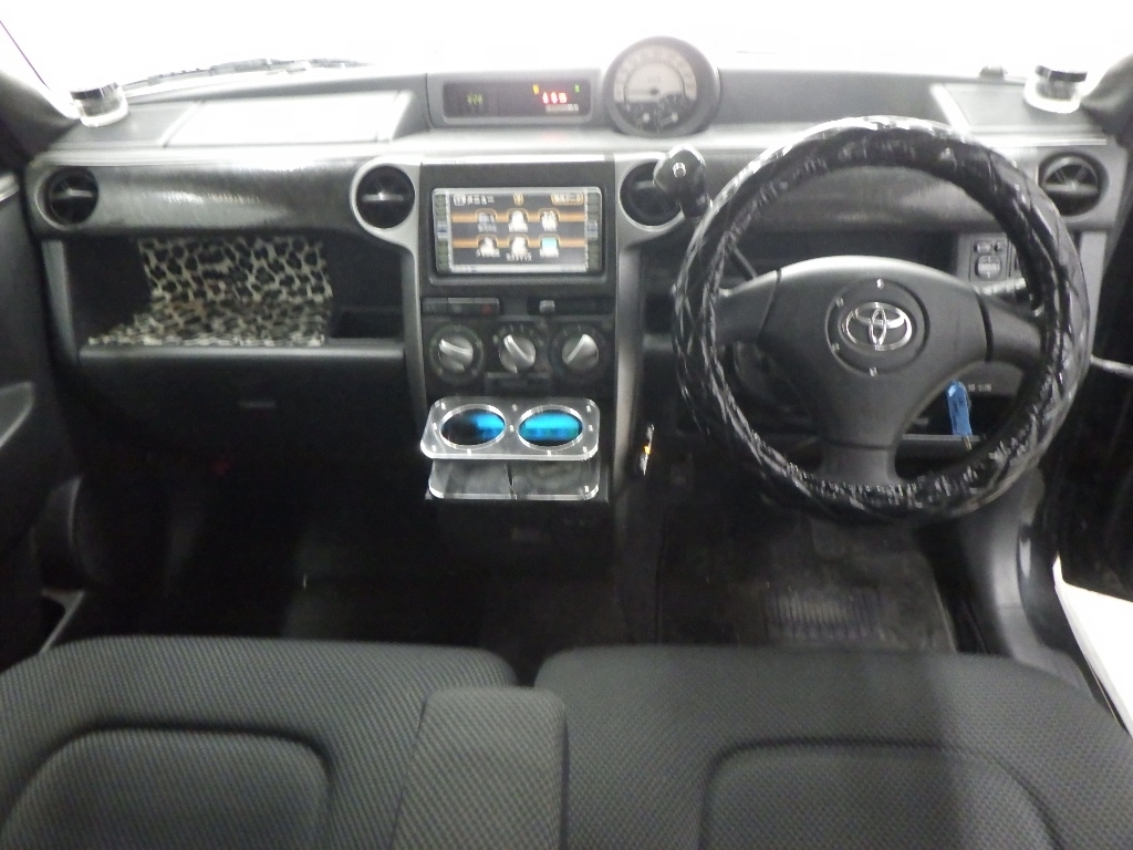 TOYOTA BB