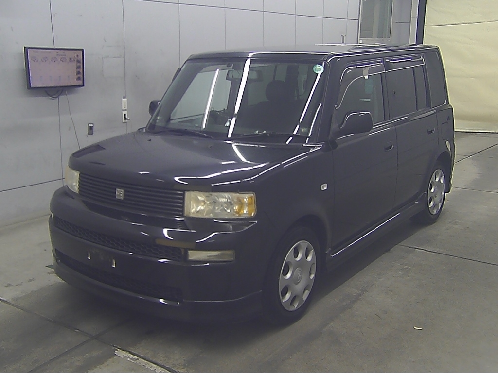 TOYOTA BB