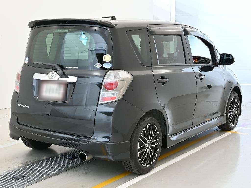 TOYOTA RACTIS
