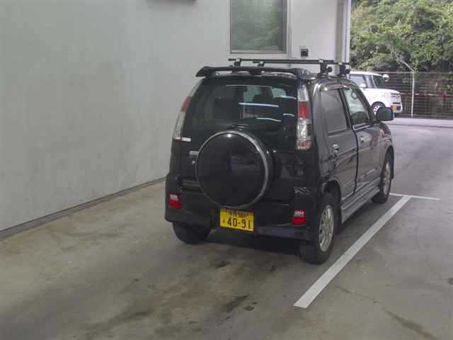 DAIHATSU TERIOS KID