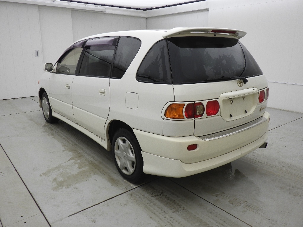 TOYOTA IPSUM