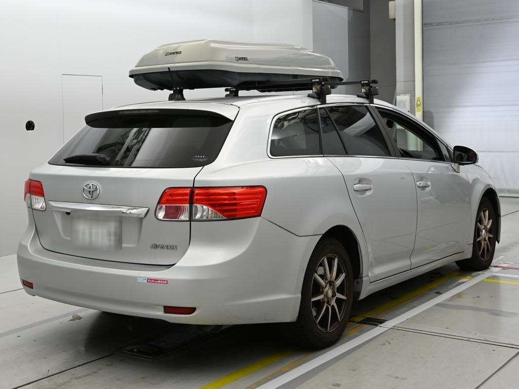 TOYOTA AVENSIS