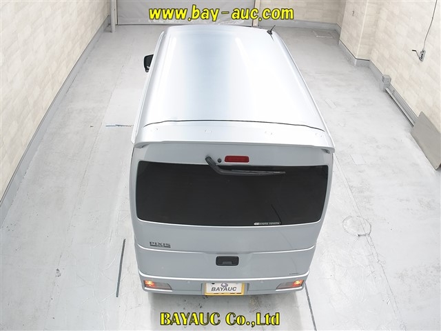 TOYOTA PIXIS VAN