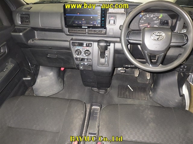 TOYOTA PIXIS VAN