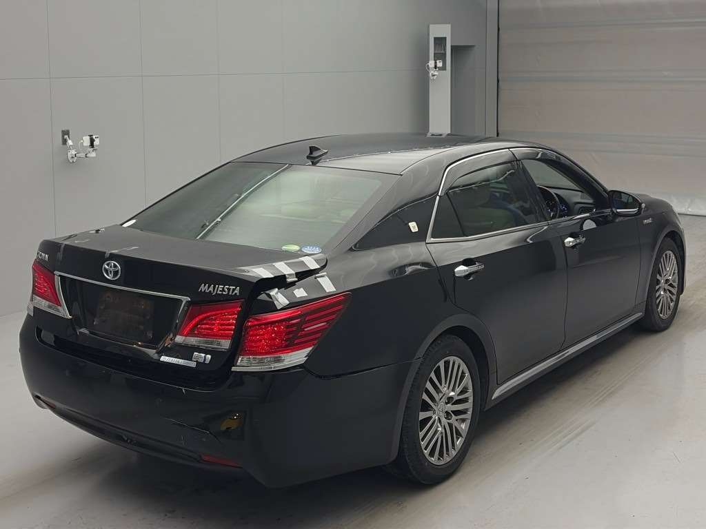 TOYOTA CROWN MAJESTA