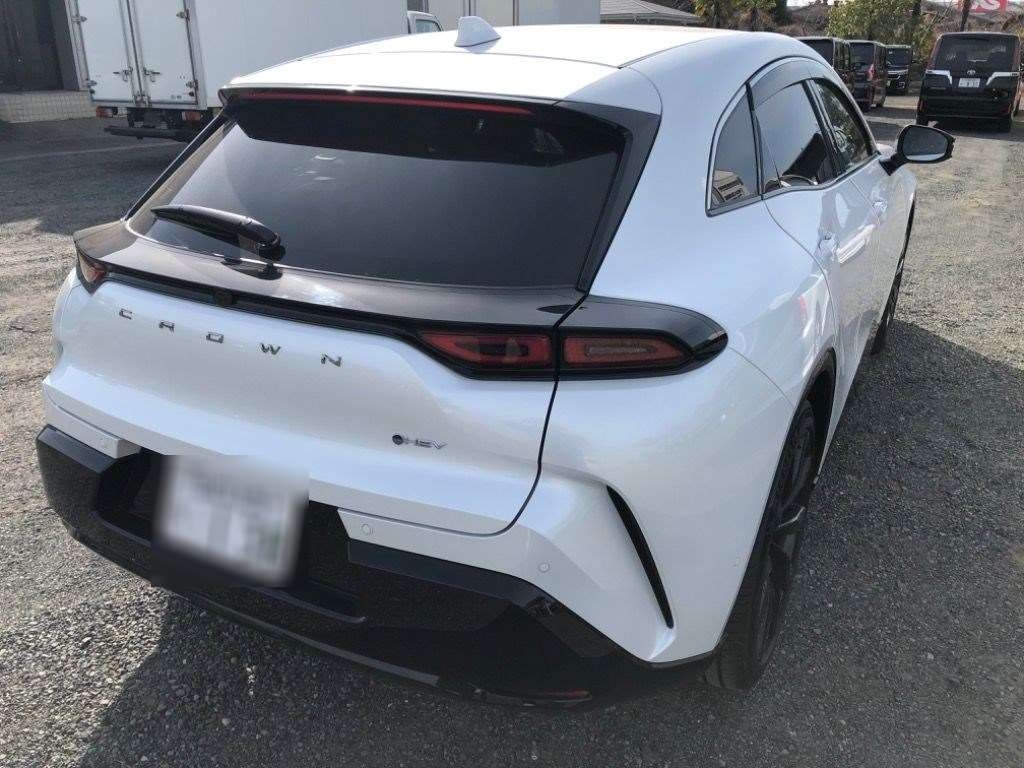 TOYOTA CROWN