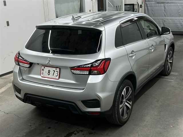 MITSUBISHI RVR