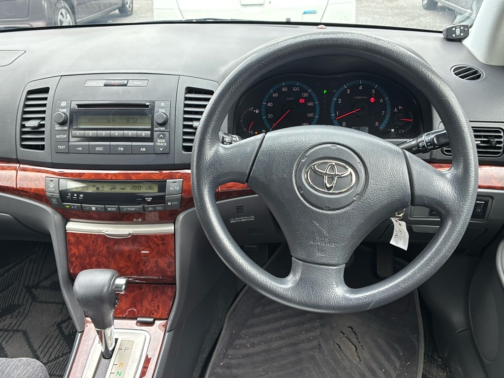 TOYOTA PREMIO