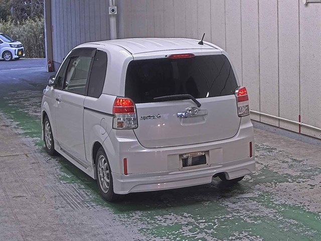 TOYOTA SPADE