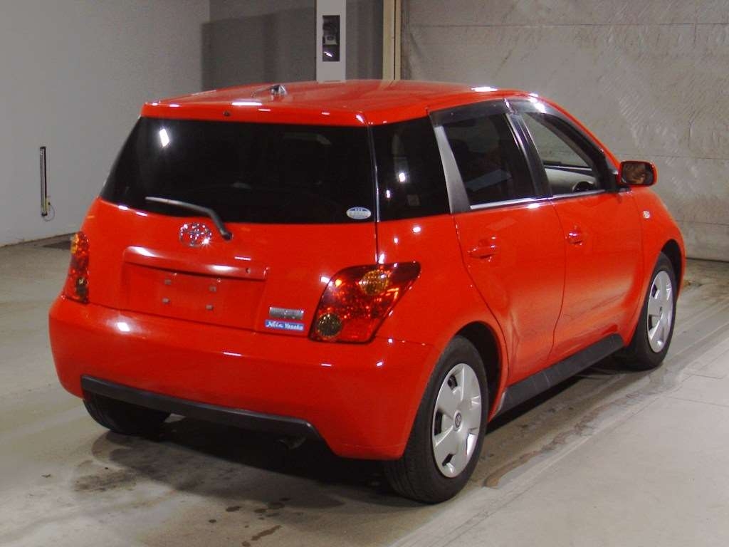 TOYOTA IST