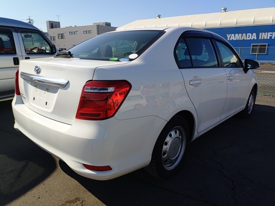 TOYOTA COROLLA AXIO