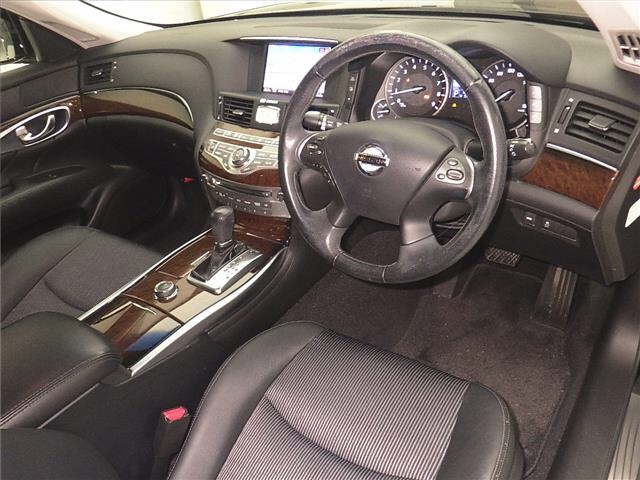 NISSAN FUGA