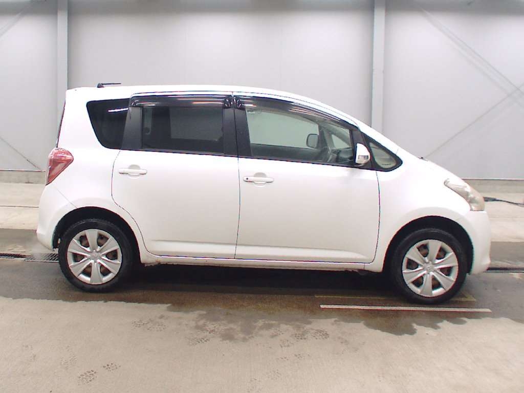 TOYOTA RACTIS