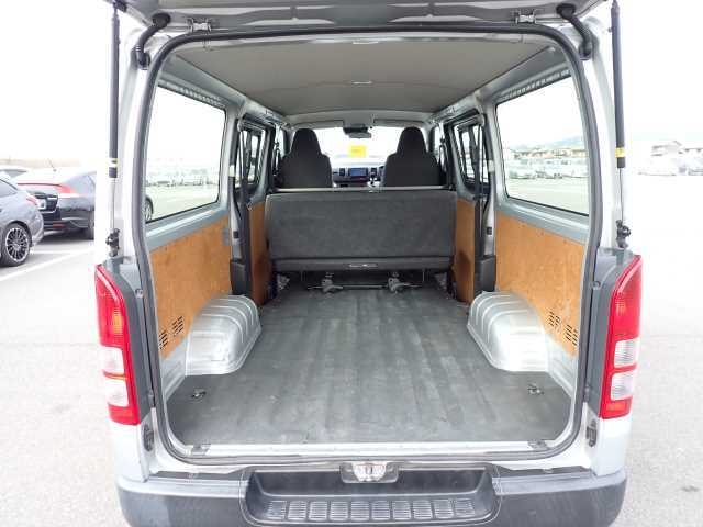 TOYOTA REGIUS ACE