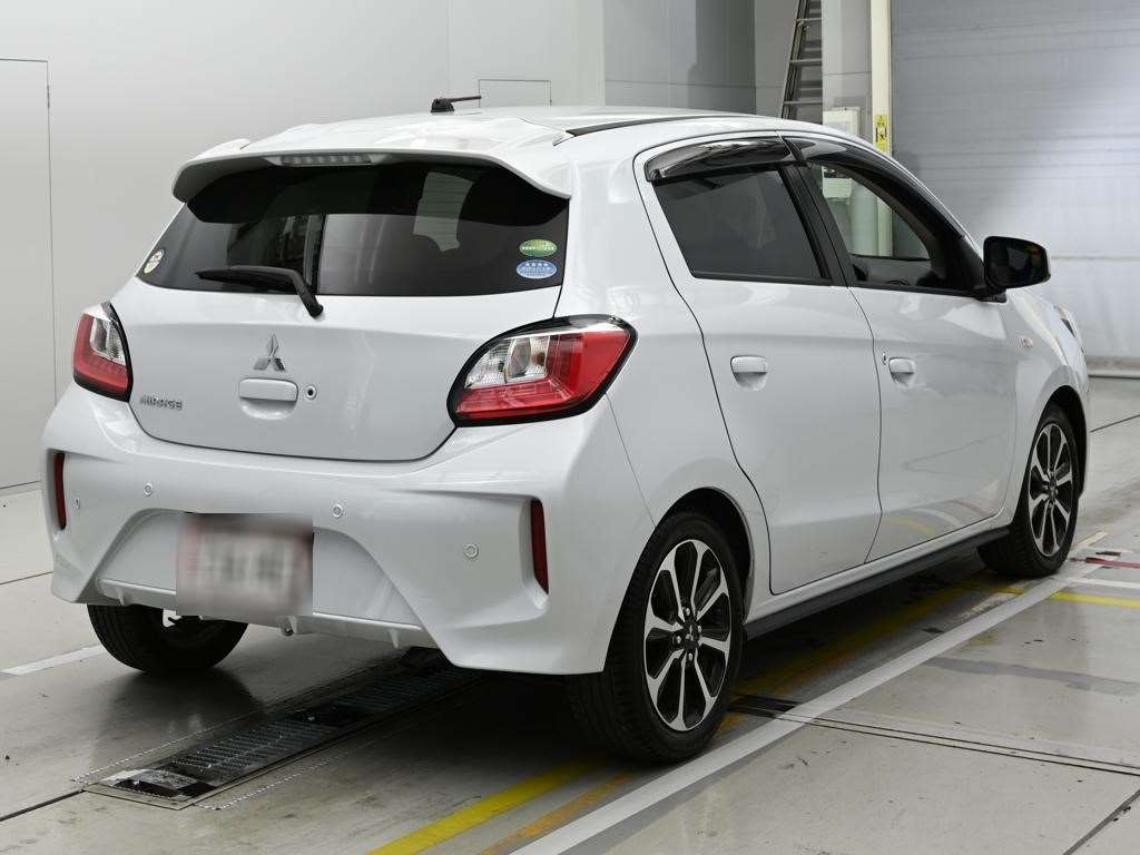 MITSUBISHI MIRAGE