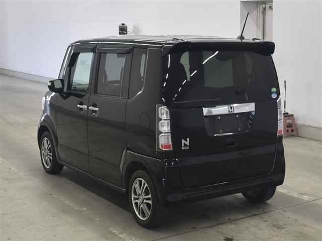 HONDA N-BOX+