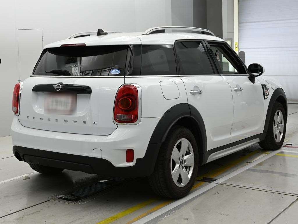 MINI CROSSOVER