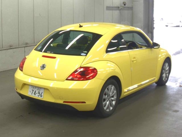 VOLKSWAGEN BEETLE