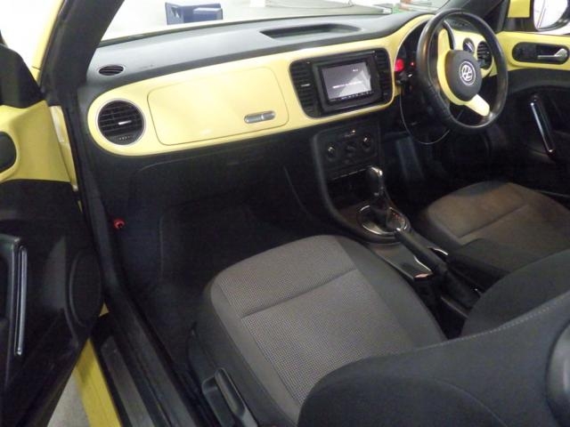 VOLKSWAGEN BEETLE