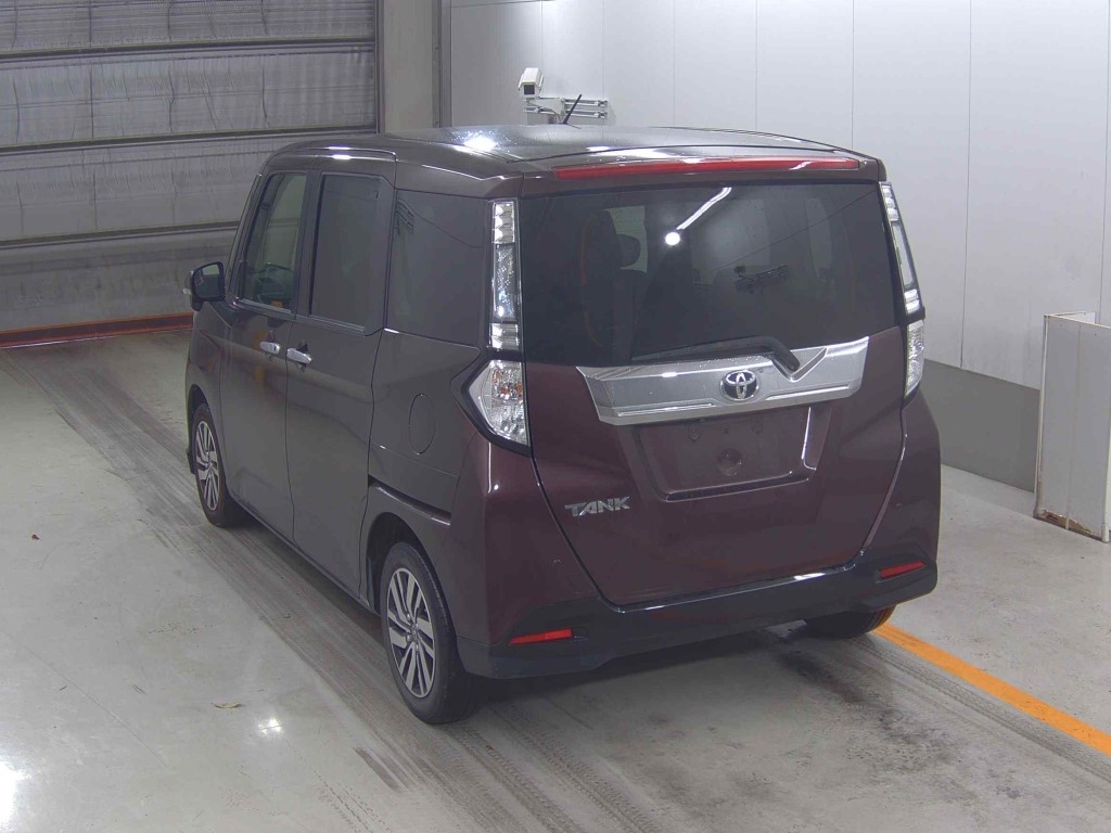TOYOTA TANK