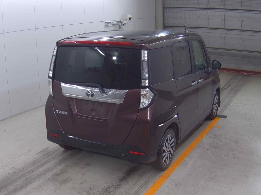 TOYOTA TANK