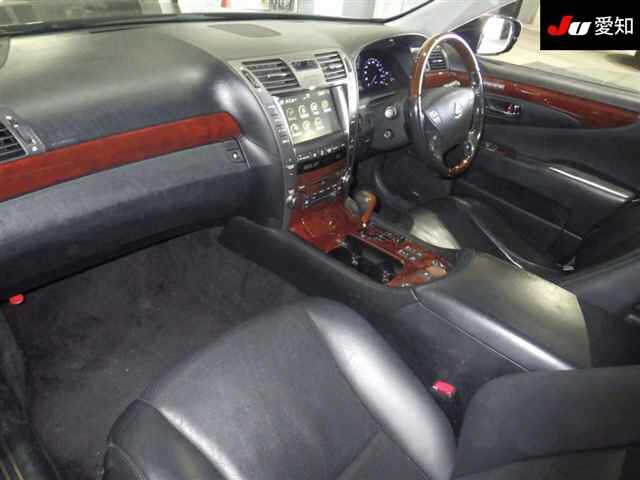 LEXUS LS460