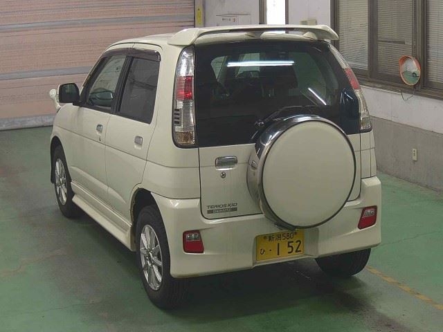 DAIHATSU TERIOS KID