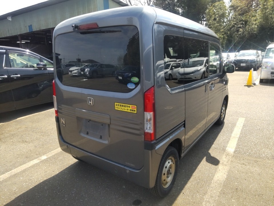 HONDA N-VAN