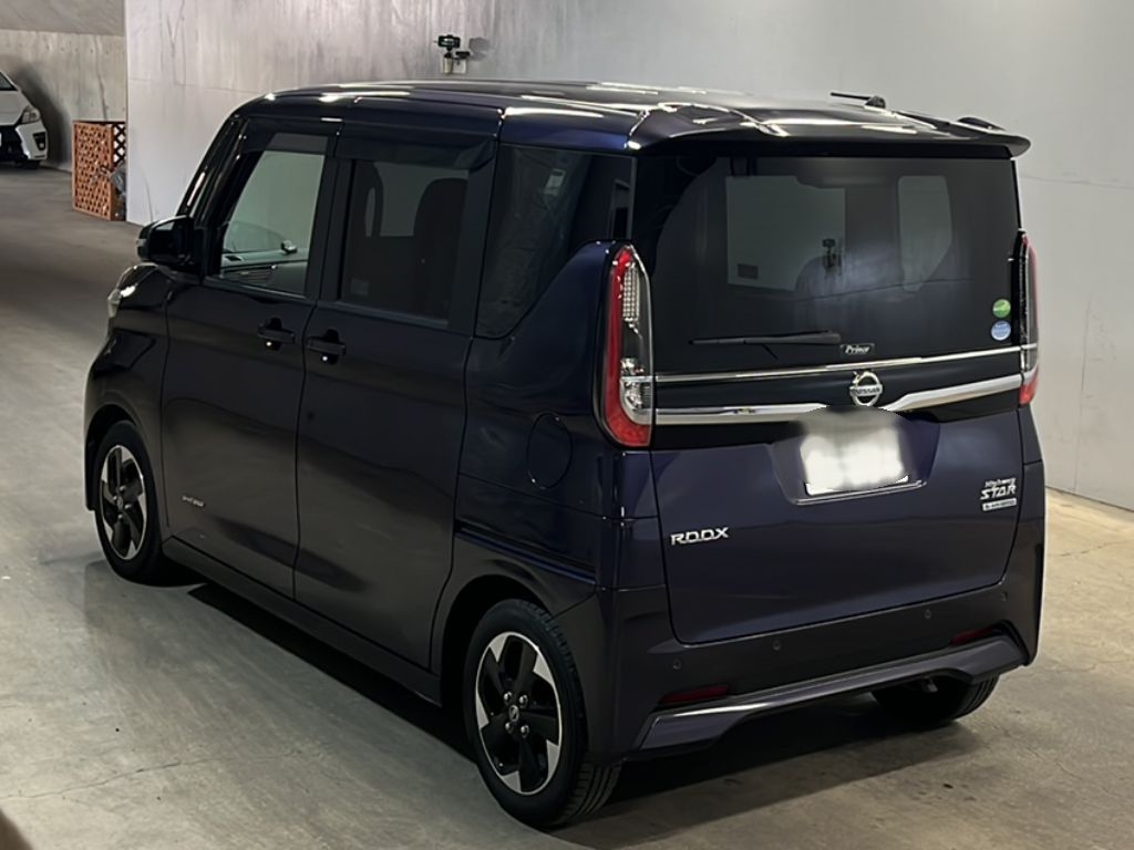 NISSAN ROOX