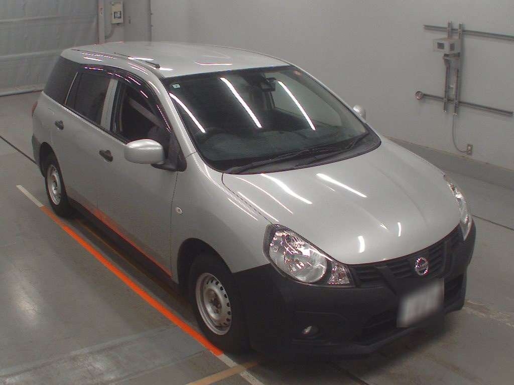 NISSAN AD