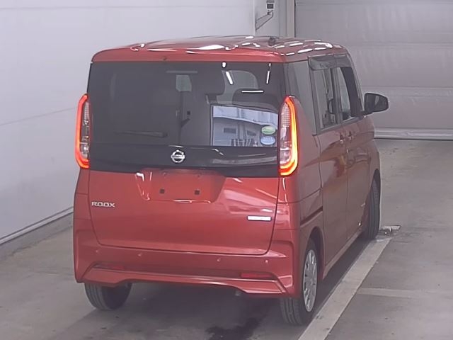NISSAN ROOX