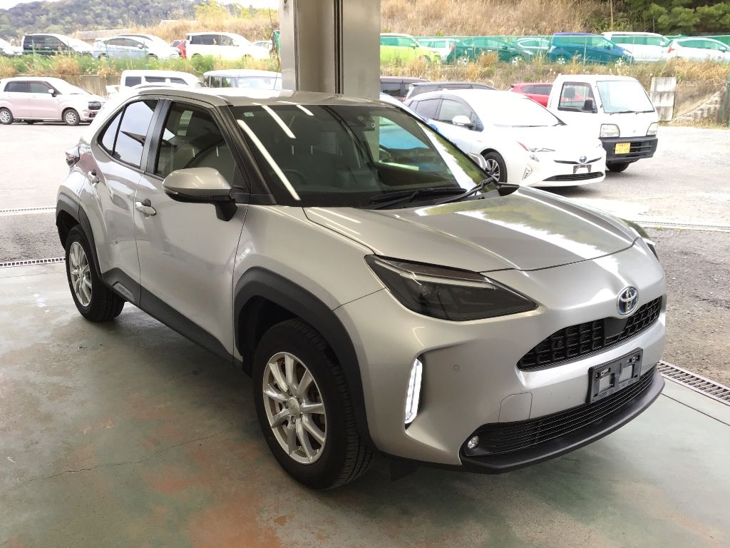 TOYOTA YARIS CROSS