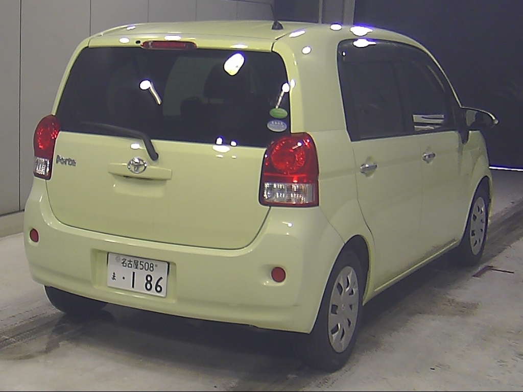 TOYOTA PORTE